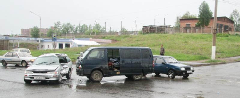 Полицейским Братска нужна помощь очевидцев ДТП Полицейским Братска нужна помощь очевидцев ДТП