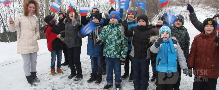 В Братске построили крупную спортивную площадку В Братске построили крупную спортивную площадку
