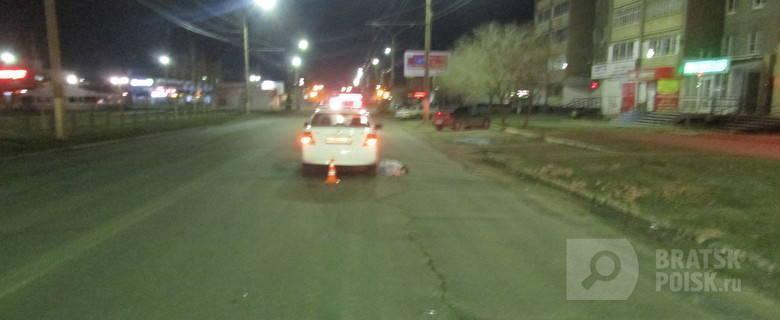 В Братске под колесами автомобиля погибла неизвестная женщина В Братске под колесами автомобиля погибла неизвестная женщина