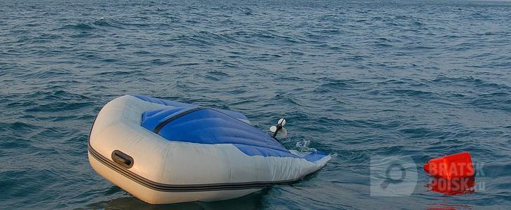 В Братском водохранилище на резиновой лодке перевернулся рыбак В Братском водохранилище на резиновой лодке перевернулся рыбак