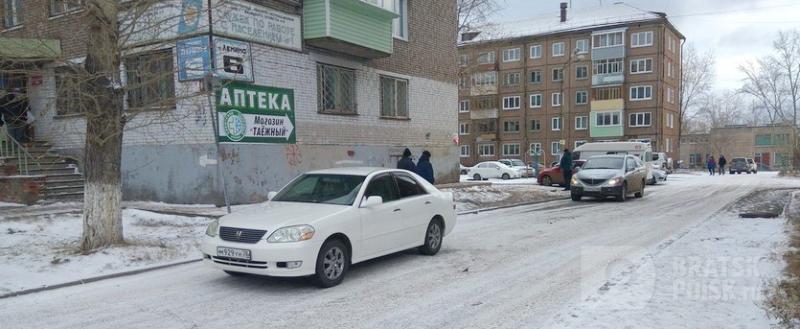 Два нелепых ДТП в Братске и двое пострадавших Два нелепых ДТП в Братске и двое пострадавших