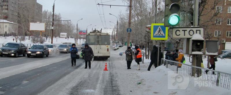 В Братске троллейбус отправил пешехода в реанимацию В Братске троллейбус отправил пешехода в реанимацию
