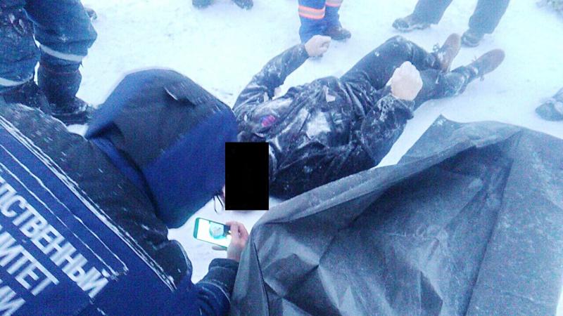 Тело пилота, разбившегося вертолета, доставили в Братск на экспертизу Тело пилота, разбившегося вертолета, доставили в Братск на экспертизу