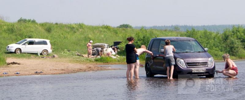 В России в несколько раз увеличат штрафы за мойку машин на берегах водоемов В России в несколько раз увеличат штрафы за мойку машин на берегах водоемов