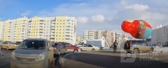 Иван Ургант призвал жителей Братска вернуть «дирижабль Надежды Бабкиной» Иван Ургант призвал жителей Братска вернуть «дирижабль Надежды Бабкиной»