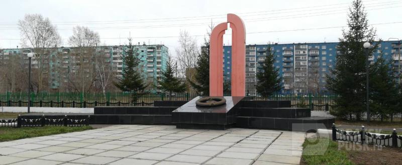 В Гидростроителе на Бульваре Орлова неизвестные осквернили Мемориал Победы В Гидростроителе на Бульваре Орлова неизвестные осквернили Мемориал Победы
