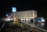 В Братске на трассе «Вилюй» автомобиль ВАЗ врезался в грузовик В Братске на трассе «Вилюй» автомобиль ВАЗ врезался в грузовик