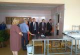 Губернатор вручил социально-реабилитационному центру Братского района сертификат на приобретение компьютеров