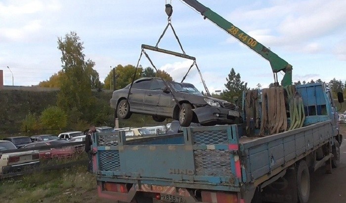 В Братском районе полицейские разыскивают виновника ДТП с ребенком, скрывшегося с места происшествия В Братском районе полицейские разыскивают виновника ДТП с ребенком, скрывшегося с места происшествия