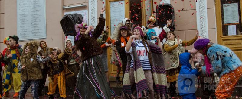 Братский драматический театр вернулся с фестиваля "Коляда-Plays" в Екатеринбурге Братский драматический театр вернулся с фестиваля "Коляда-Plays" в Екатеринбурге