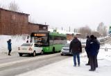 В Братске авария с участием автобуса привела к автомобильной пробке