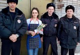 Полицейский из Братска, проходящий службу на Кавказе, нестандартно поздравил свою возлюбленную с 8 Марта